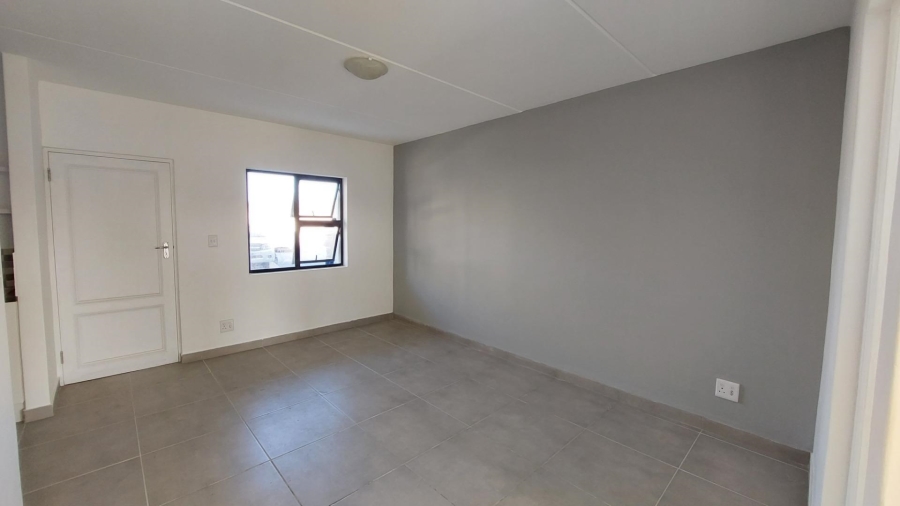 2 Bedroom Property for Sale in Grassy Park Western Cape